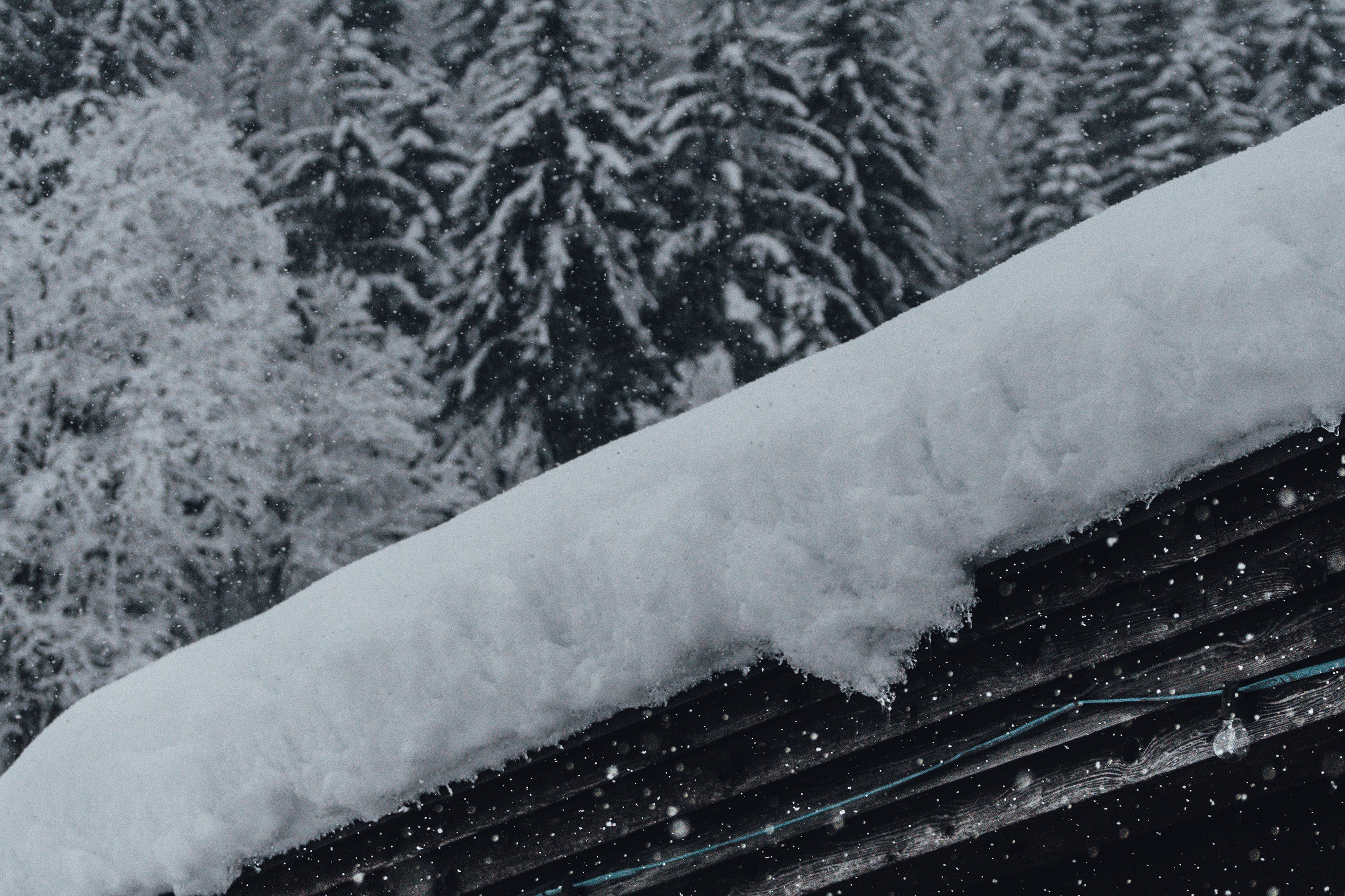 Snö på tak i behöv av takskottning